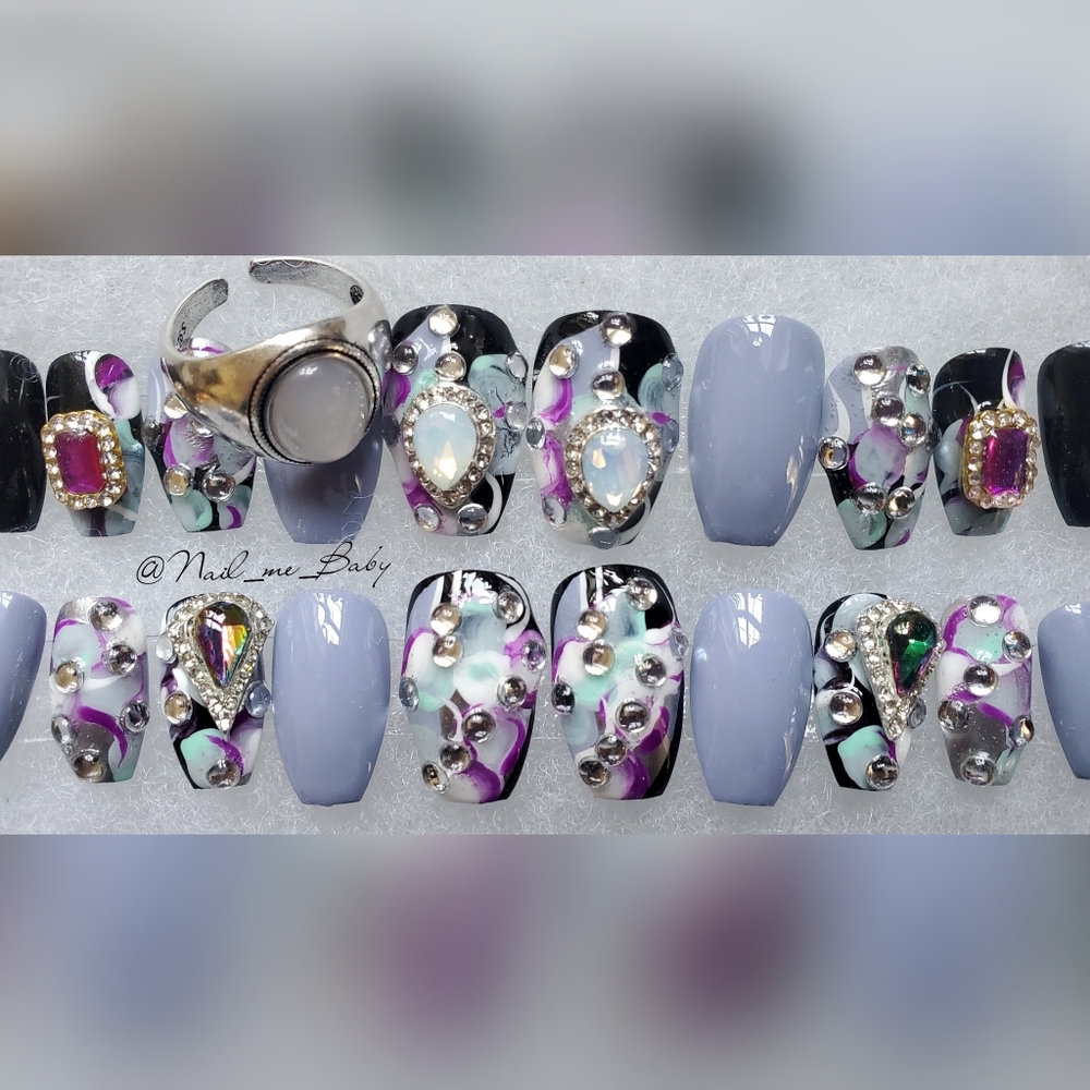Luxurious Gel Press-on Nails and ring